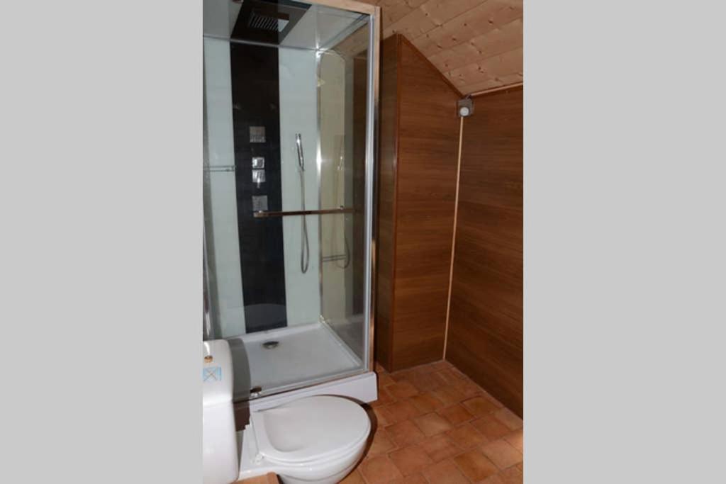 Gite 3 Personnes, Possibilite Table D'Hotes Le Soir Treduder Exterior photo